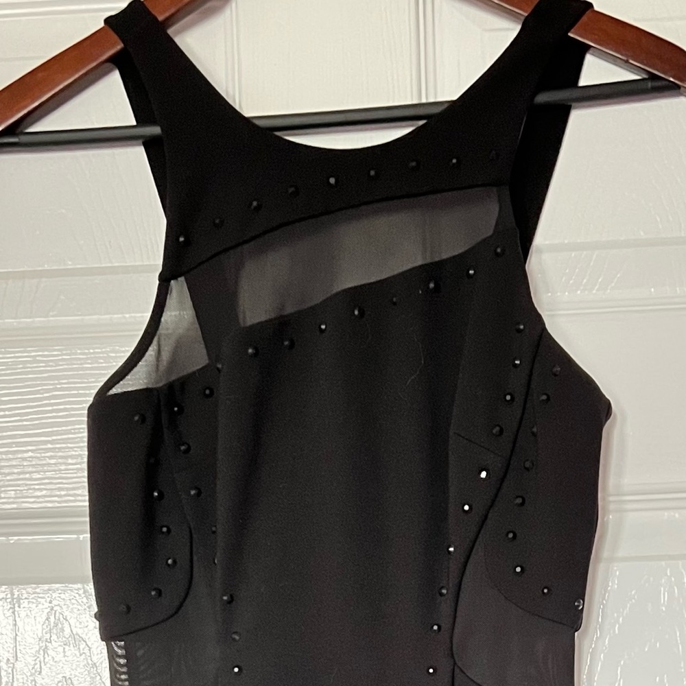 CLASSY LBD! Fitted knee length Cocktail black dress